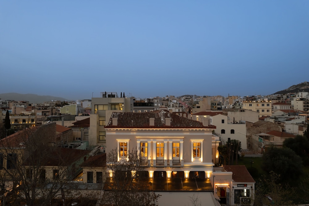 La Divina in ATHENS