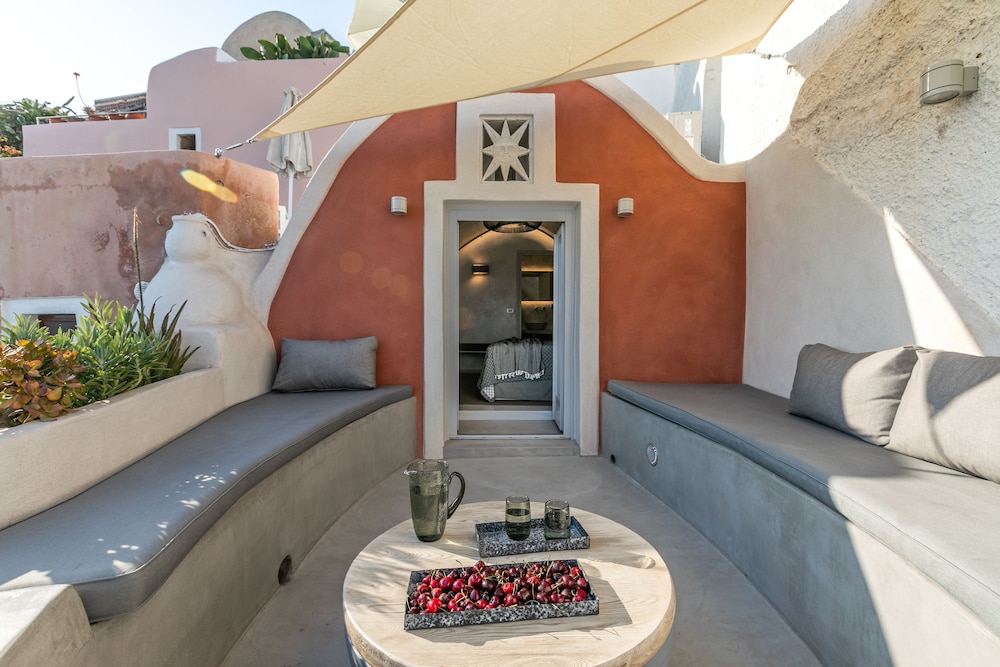 Marble Sun Villa By Caldera Houses 21/39