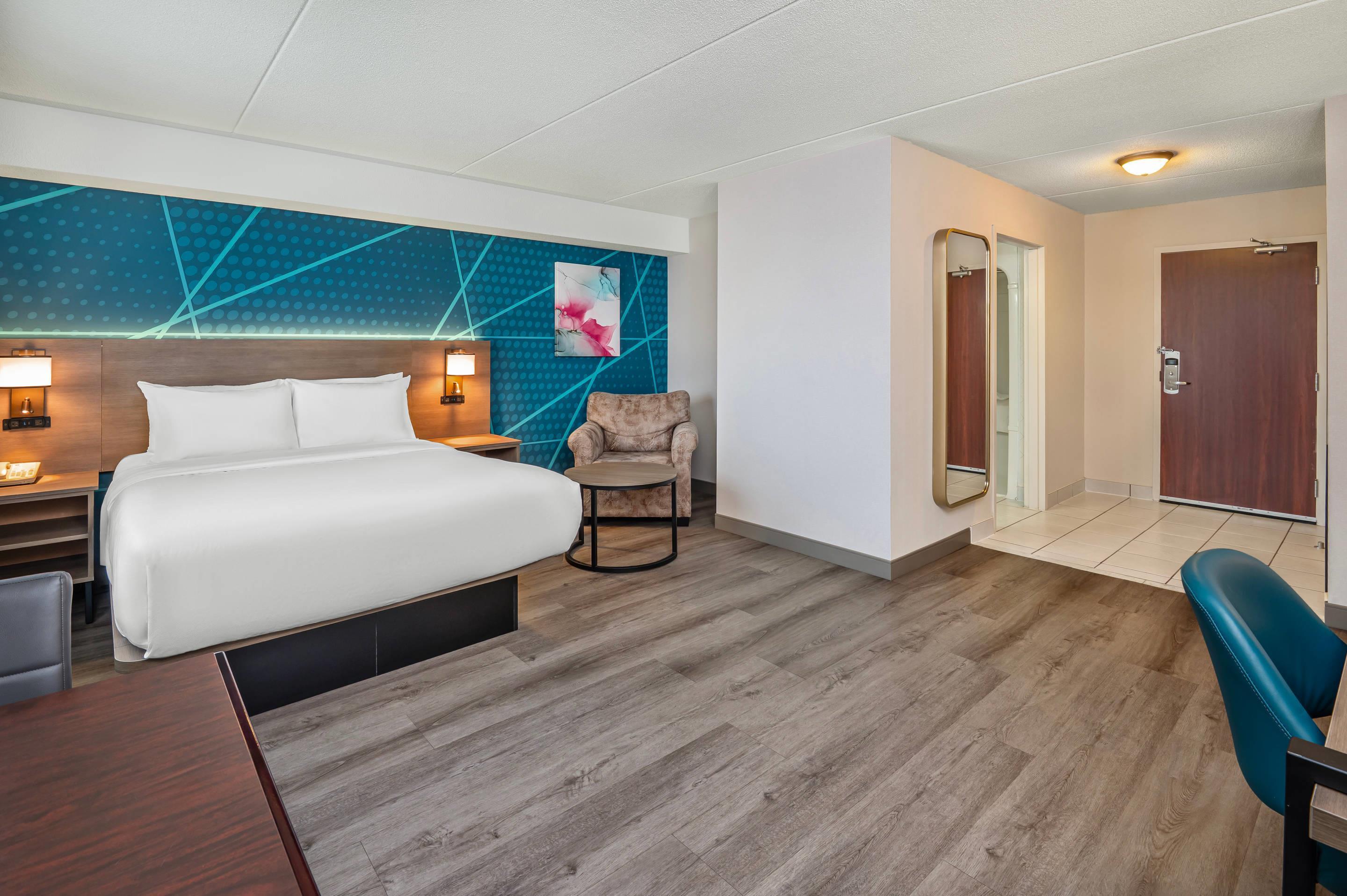 Room, Queen Bed, Accessible