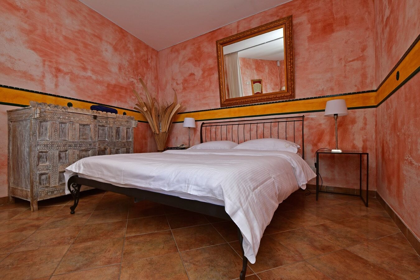 DELUXE, STUDIO, SUITE, QUEEN BED, SEA VIEW