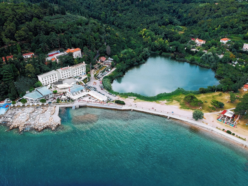 Barbara Piran Beach Hotel And Spa 66/70