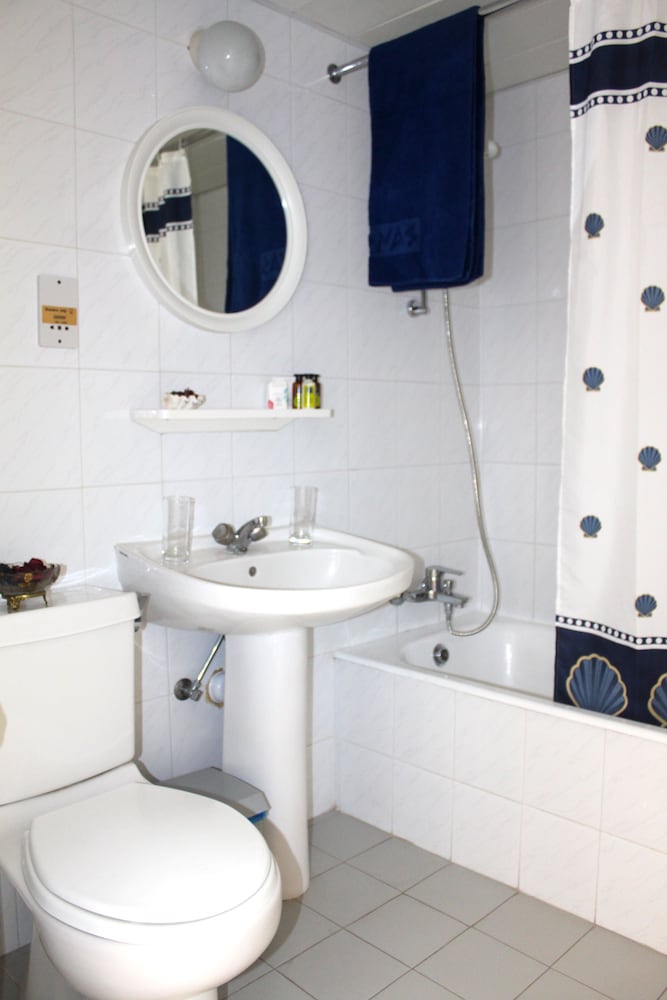Sunny Hill Hotel Apartments 57/58