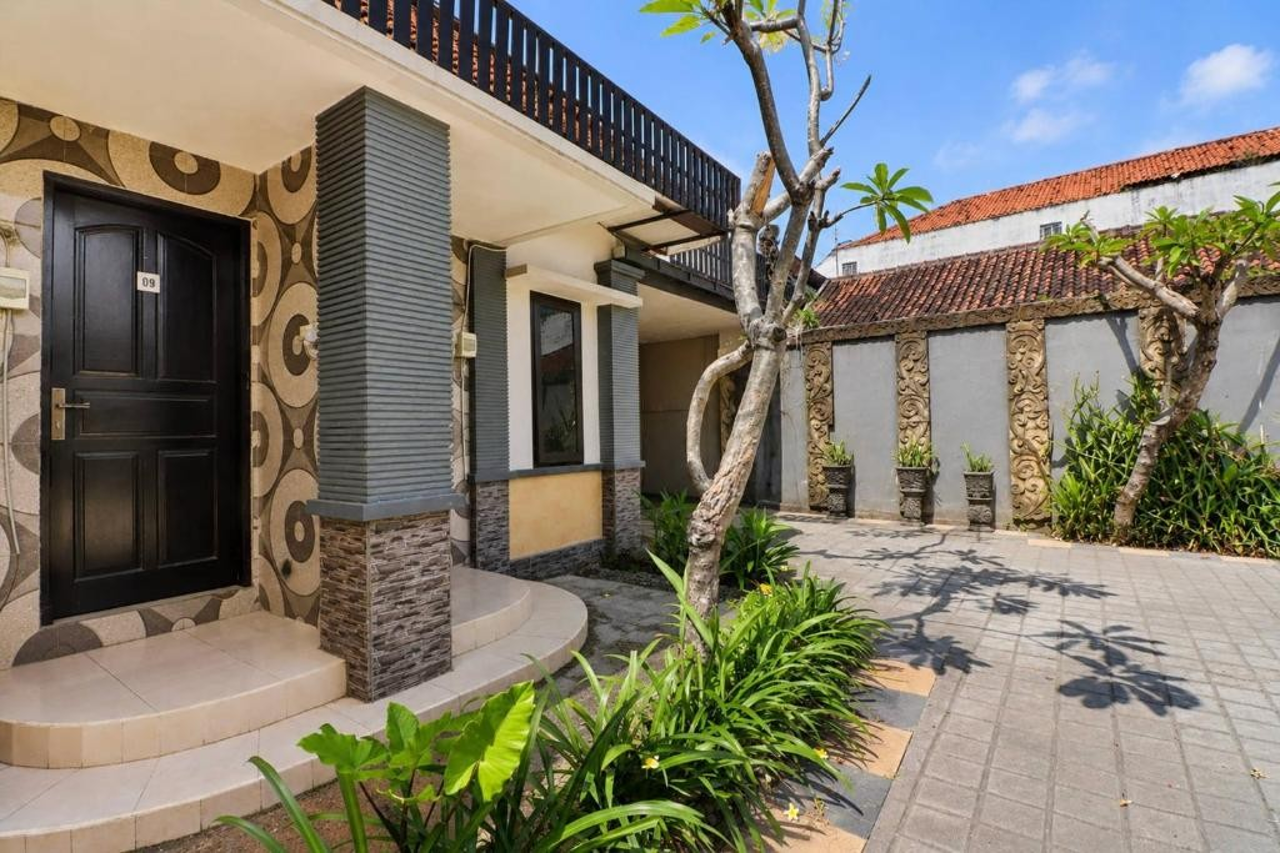 Hotel O near Living Mall formerly Liberty Guest House in Suraberata