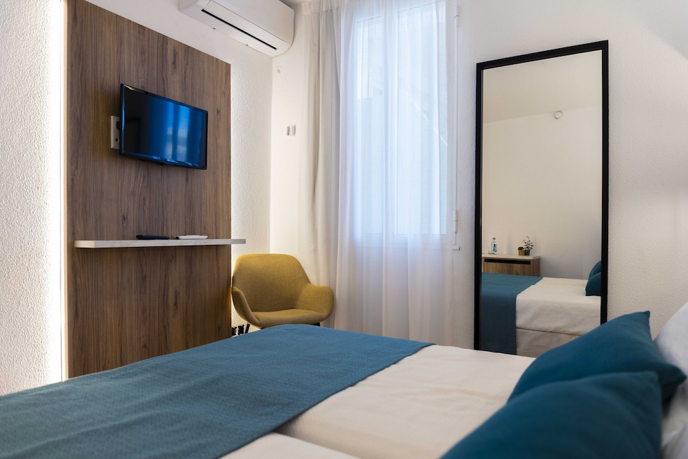 STANDARD, TWIN BEDS