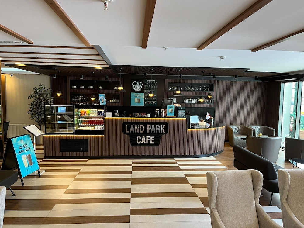 Land Park Hotel Avcilar 10/47