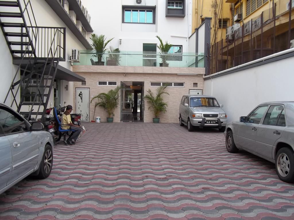 D'eastern Hotel 25/28