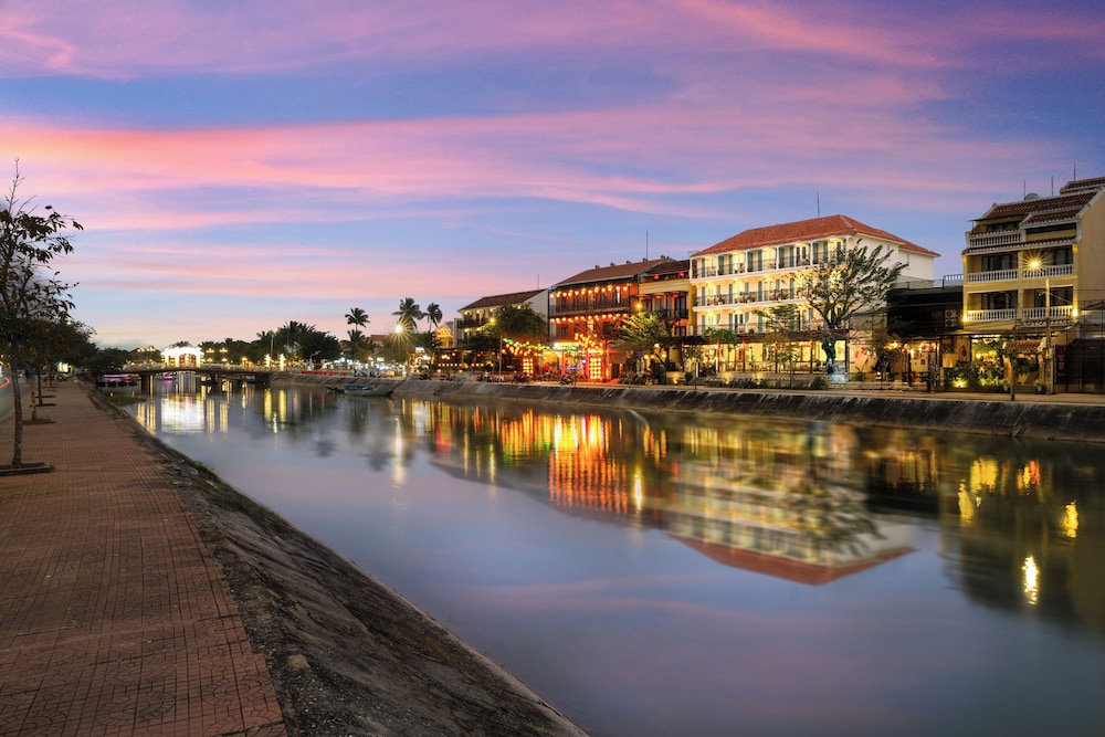 Lantana Boutique Hoi An Hotel 43/50