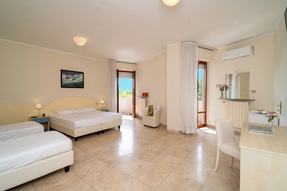 Hotel Riviera 21/46