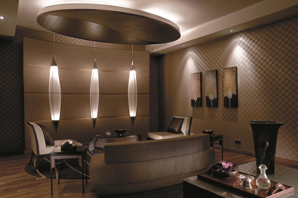 Shangri La Hotel Surabaya Kt 55/65