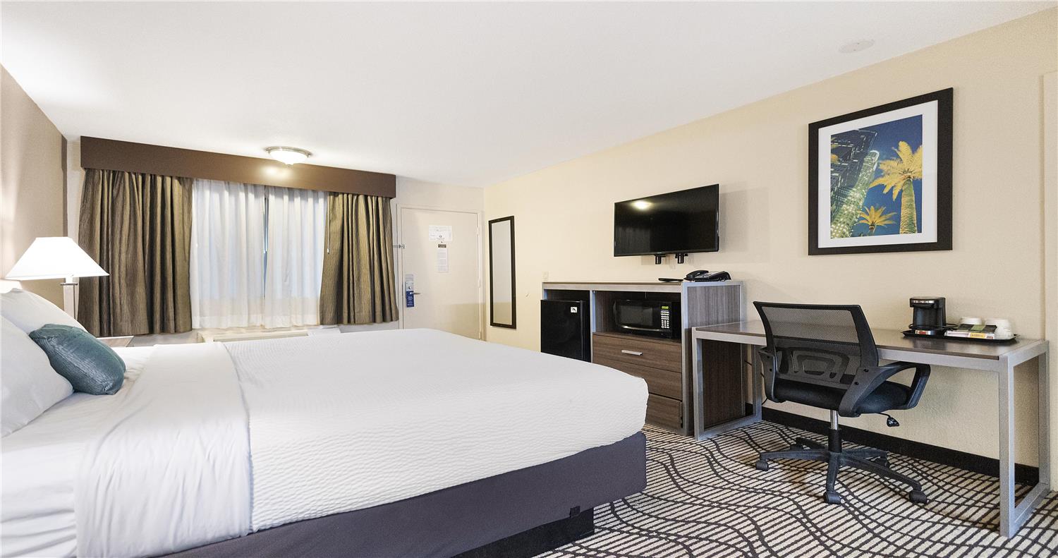 SureStay Plus Hotel by Best Western Sacramento North 11/32