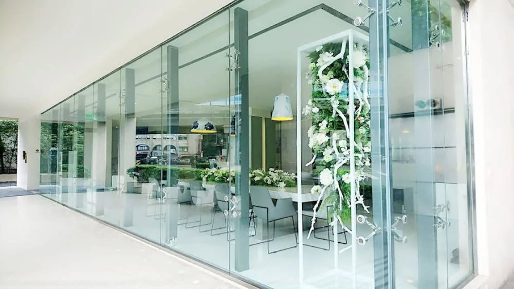 Ambience Hotel 6/58