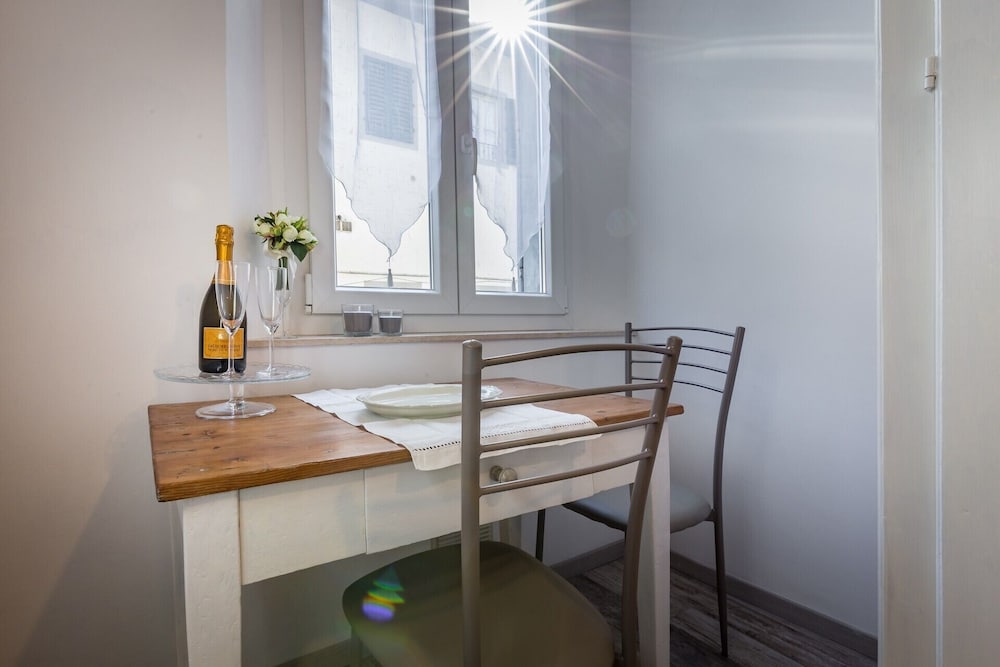 Arno Apartment B 23/32