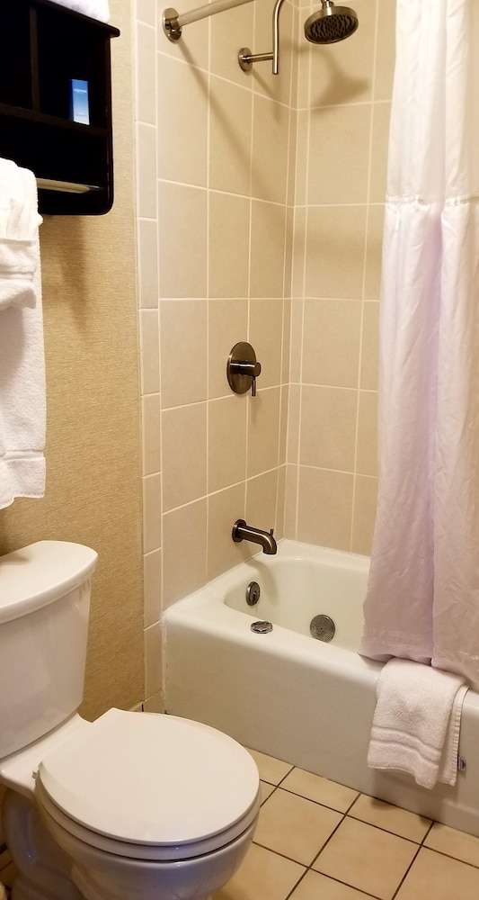Best Western Watertown Fort Drum 53/55
