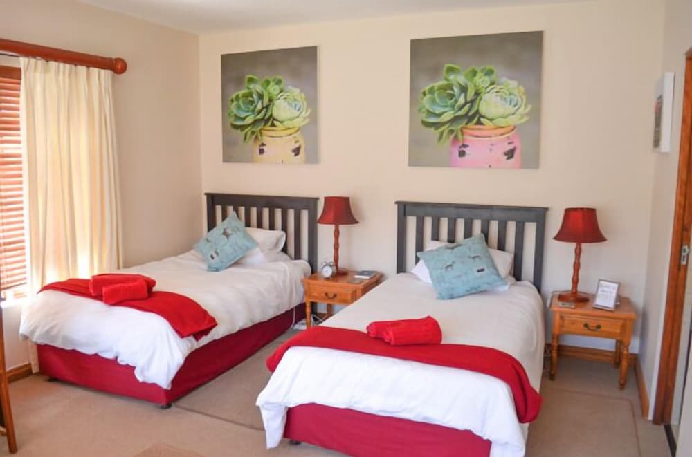 Aan De Bergen Guesthouse South Africa 10/37