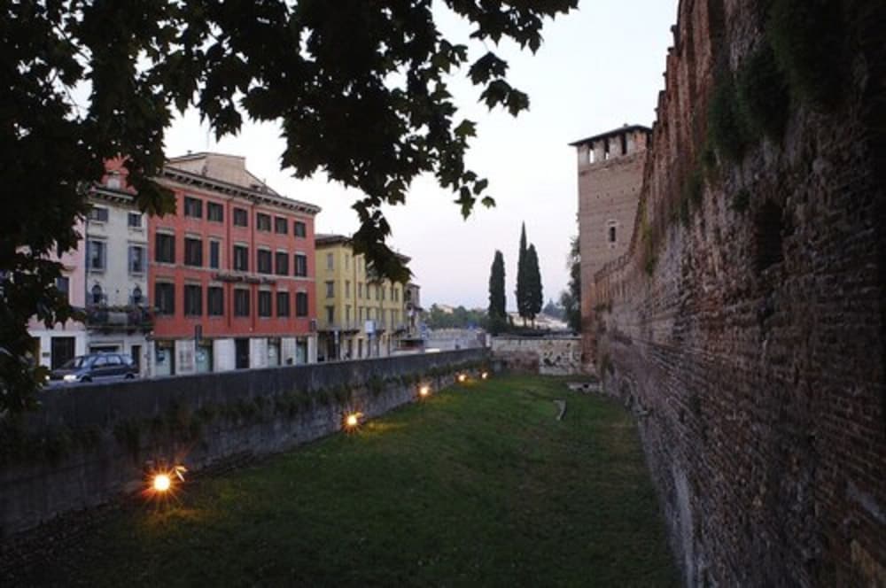 Aparthotel Verona House 49/50