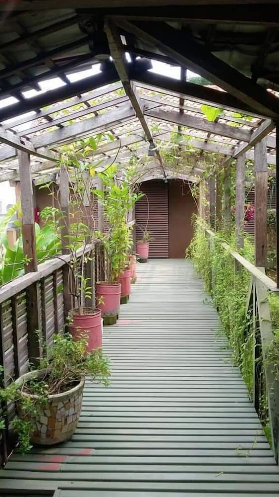 Rumah Turi 48/50