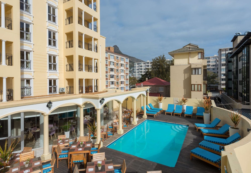 RADISSON BLU LE VENDOME-CAPE TOWN 3/33