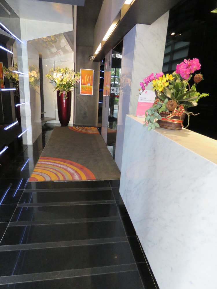 CHECK inn Taipei Xinyi 12/69