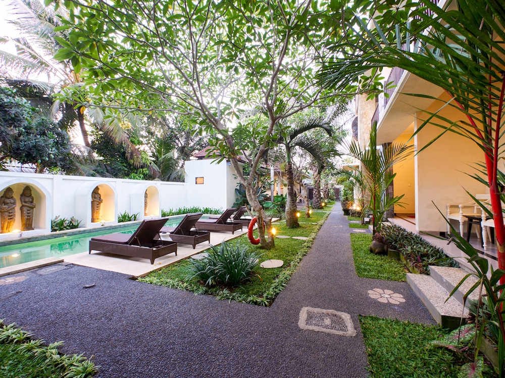 U Tube Hotel & Spa 54/66
