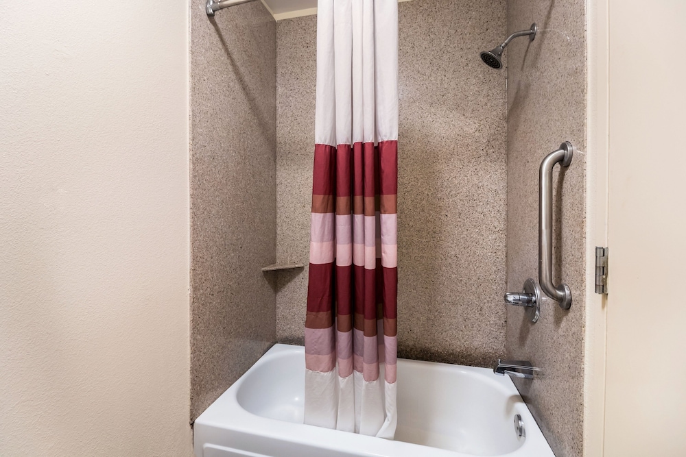 Red Roof Inn Murfreesboro 13/36
