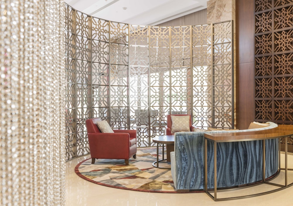 Sheraton Oman Hotel 65/81