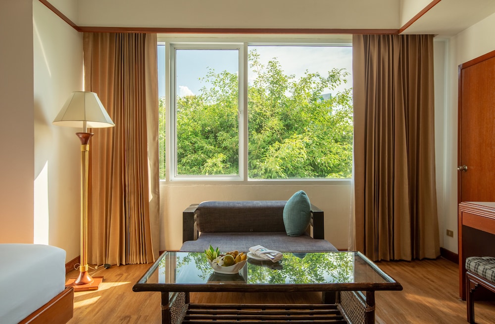 Mae Sot Hotel 38/67