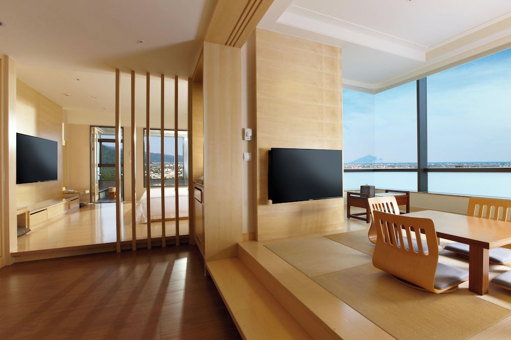 Evergreen Resort Hotel Jiaosi 54/70
