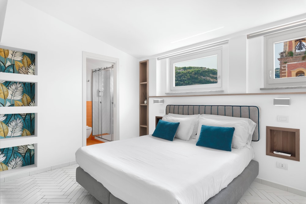SUPERIOR, DOUBLE BED