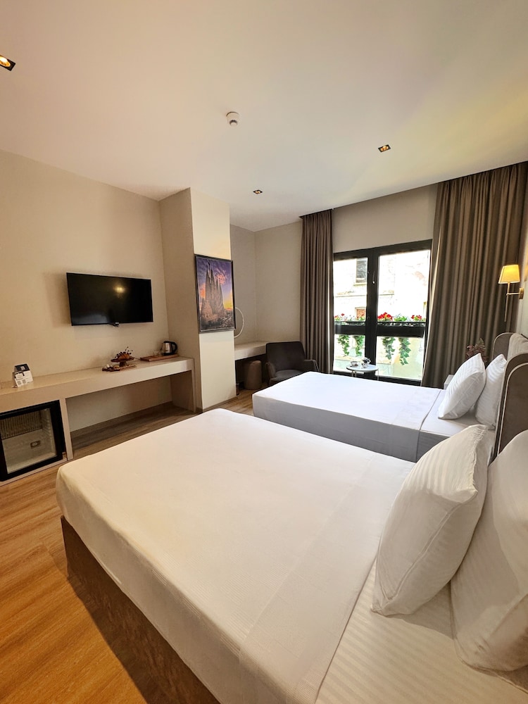 Park Dedeman Sisli 30/60