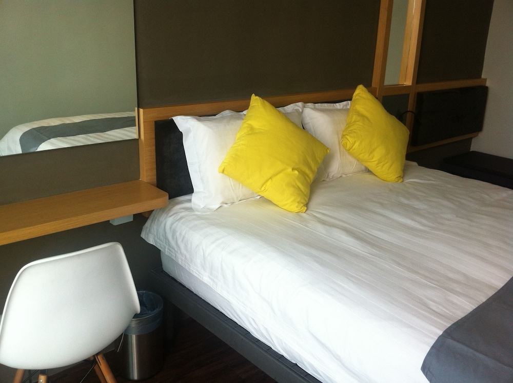 B Street Hotel 23/52