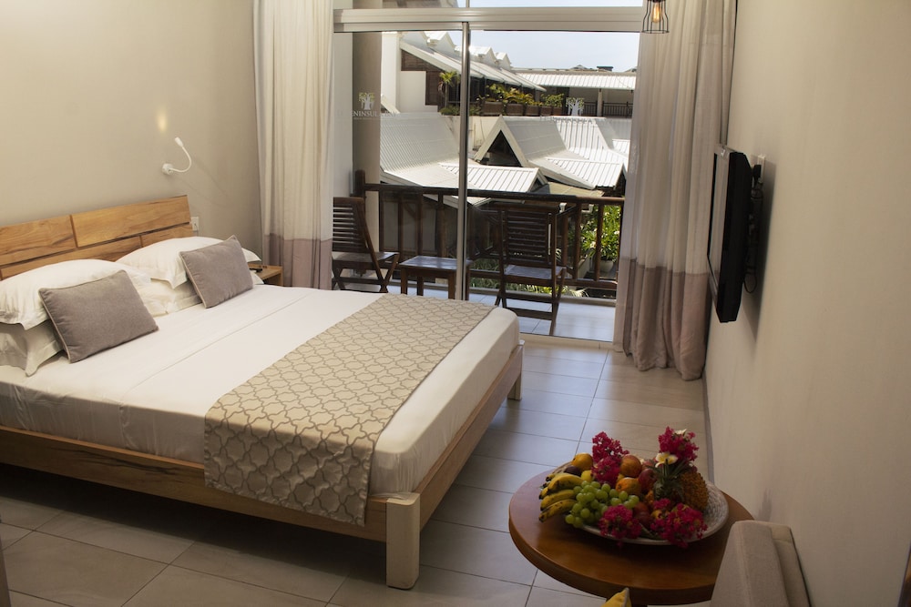 Le Peninsula Bay Beach Resort & Spa 16/50