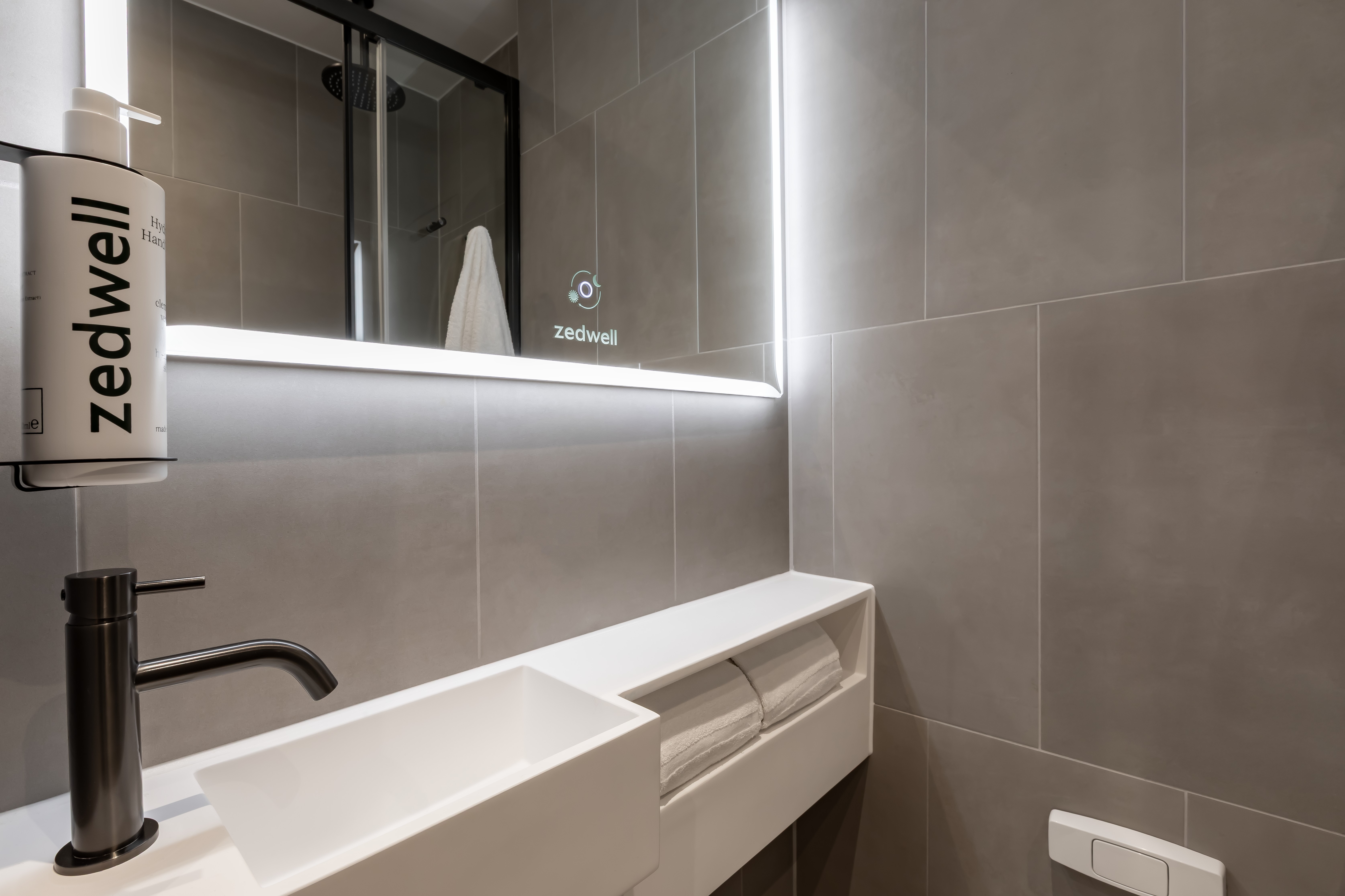 Zedwell Underground Hotel Park Lane 16/16