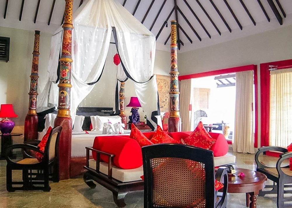 Beach Villas Lombok 75/80