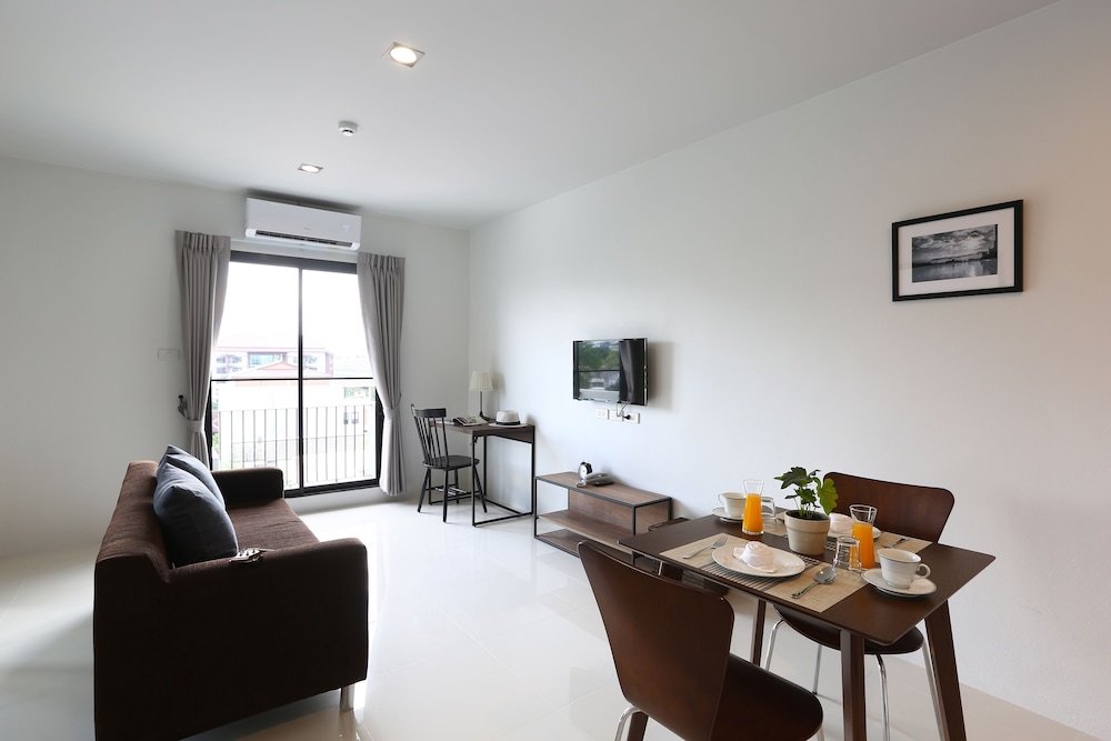 Sukh Serviced Apartment 27/37