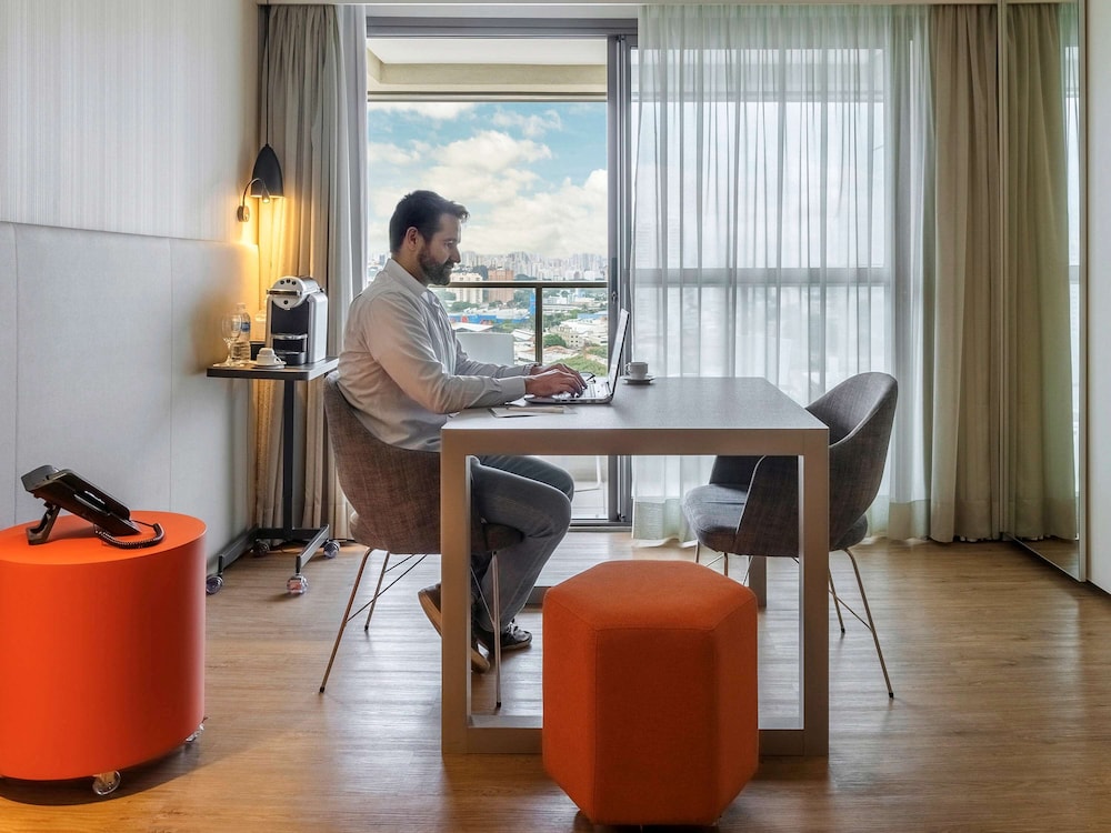 Mercure Sao Paulo Barra Funda 50/69