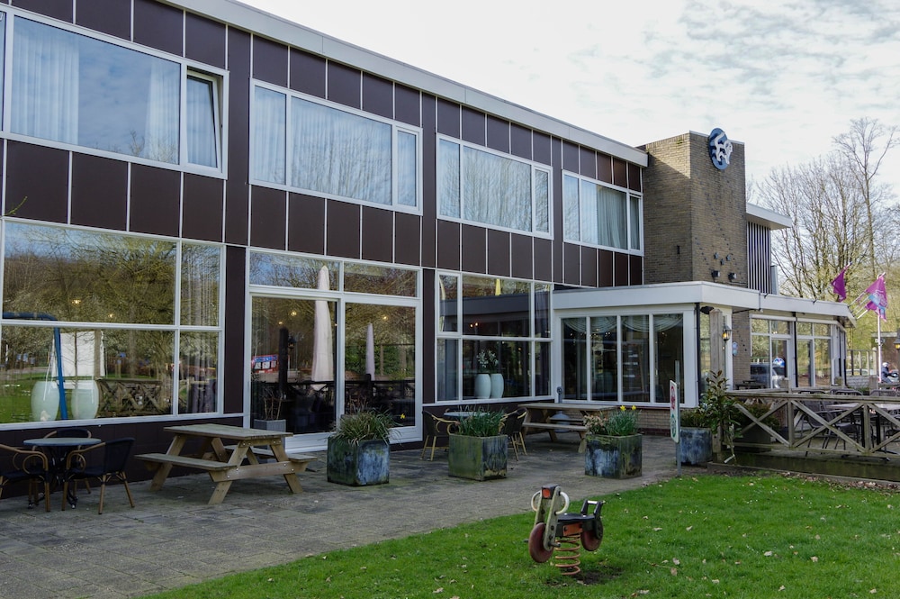Hotel Van Saaze 5/50