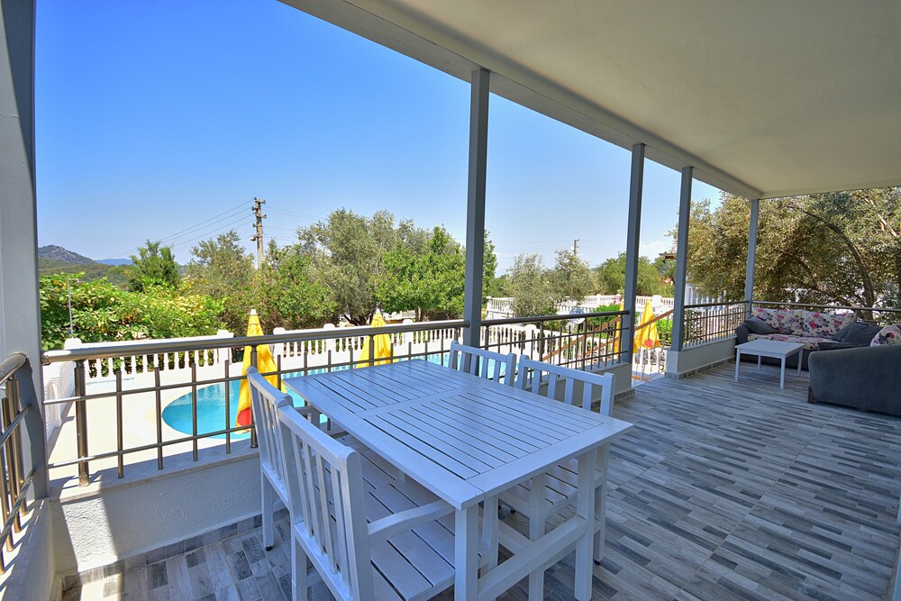 Mountain Valley Apart Hotel & Villas 23/50