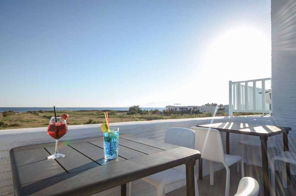 Naxos Island Escape Suites 57/71