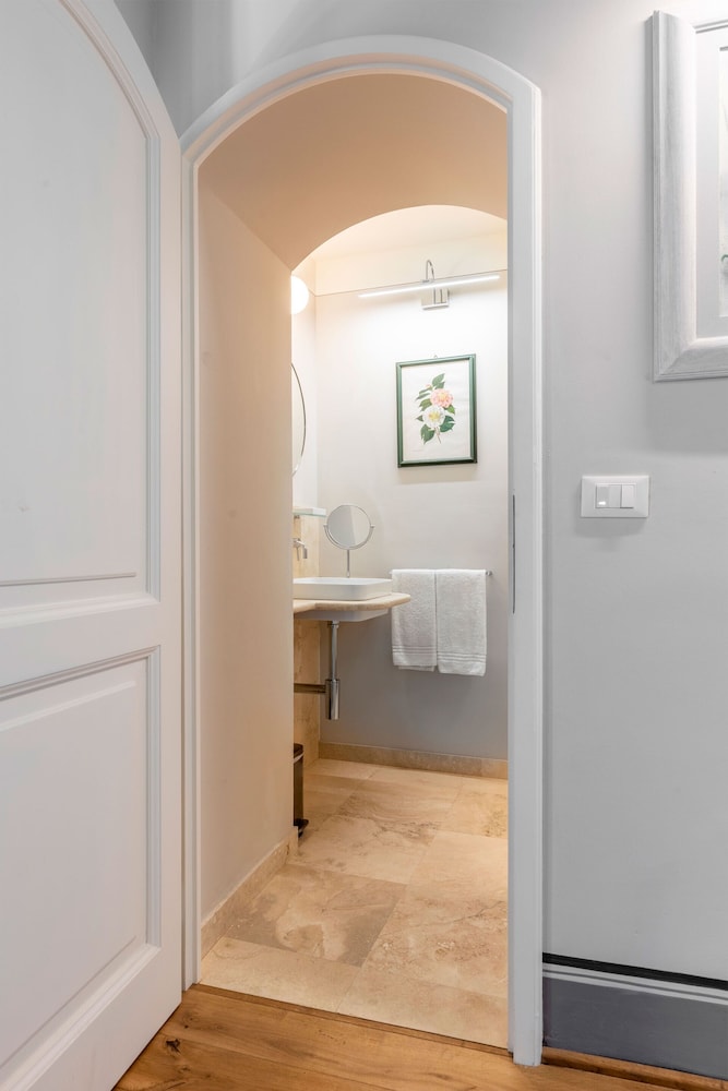 Genteel Home Piazza Pitti 42/43