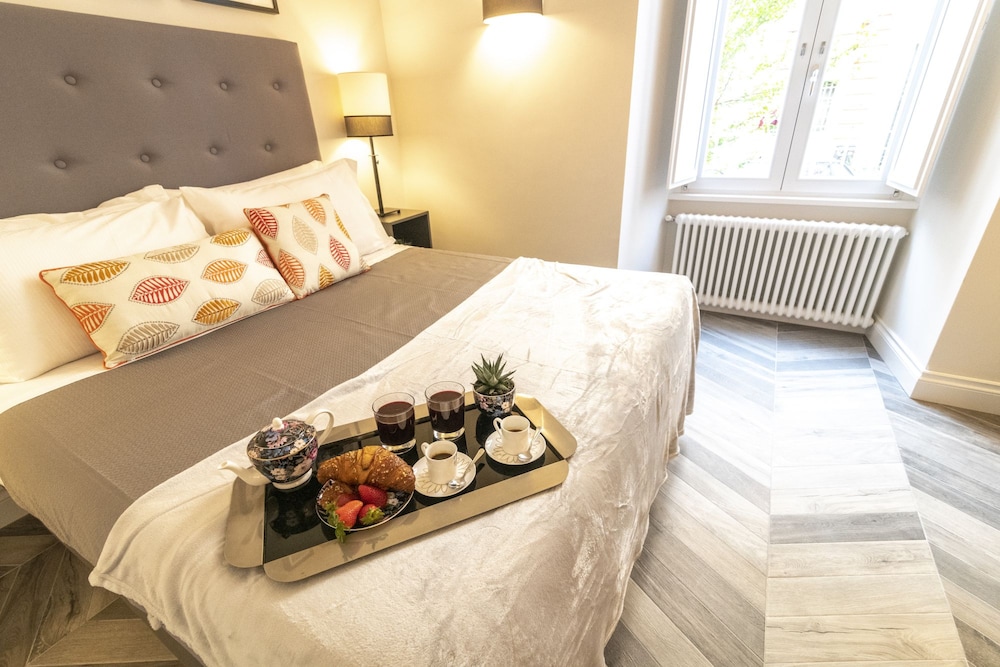 Eccelso Hotel 52/68