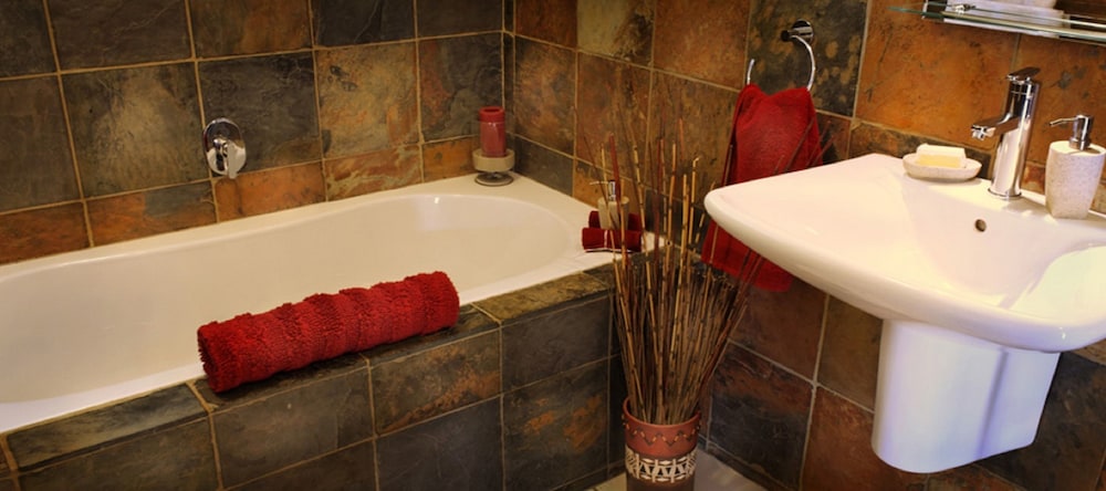 African Breeze Guesthouse 46/50