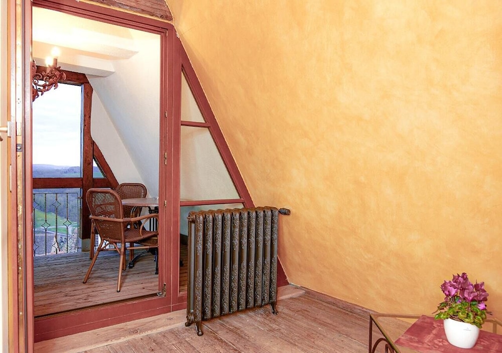 Historik Gotisches Haus Garni 8/71