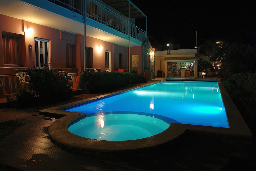 MIRABELLA APARTMENTS 69/74