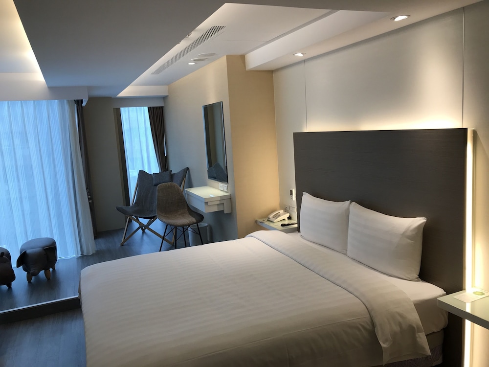 SUPERIOR, DOUBLE BED