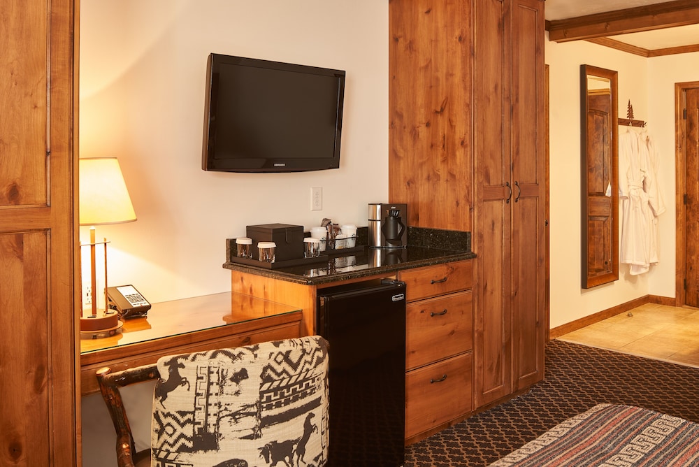 Parkway Inn 56/64