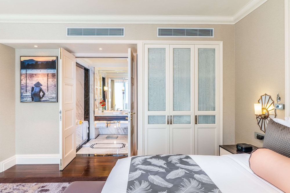 Caravelle Hotel Saigon 26/80