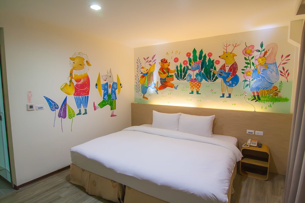 Deluxe, King Bed, Bathtub