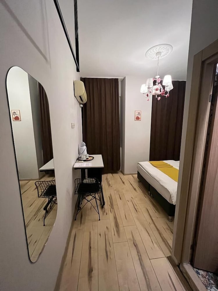 Aysa Hotel 44/58