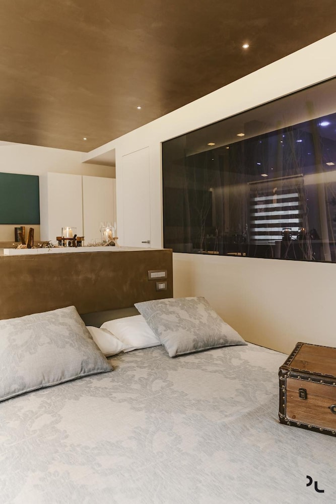 Residenza Del Monaco Bianco 35/50