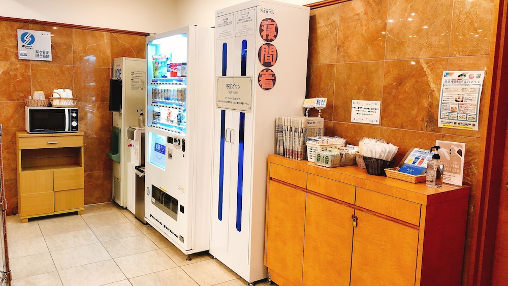 Toyoko Inn Shin-yokohama Ekimae Honkan 40/58